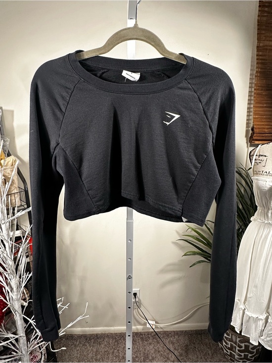 Gymshark Tops - 351. Gymshark Black Cropped Long-Sleeve Women's Top -Oversized